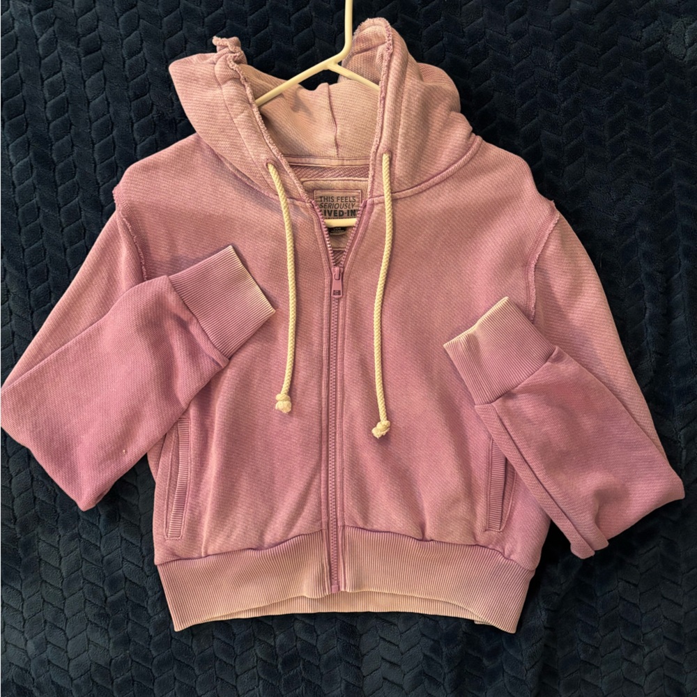 American Eagle sweatshirt